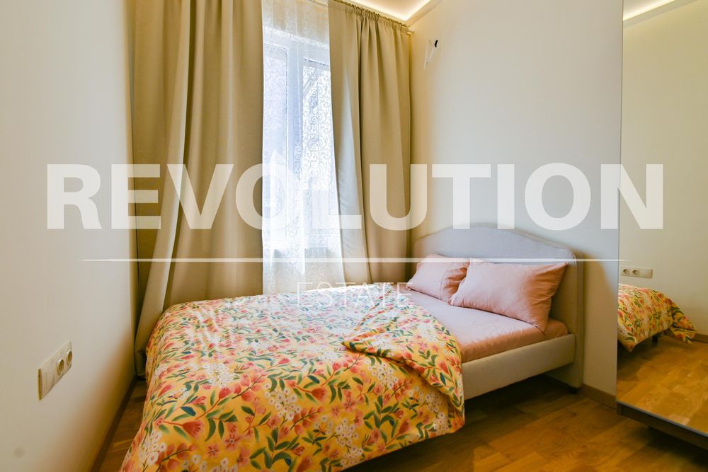 Дава се под наем Тристаен апартамент в София, Център - 55 кв.м за 860 € - Снимка #6