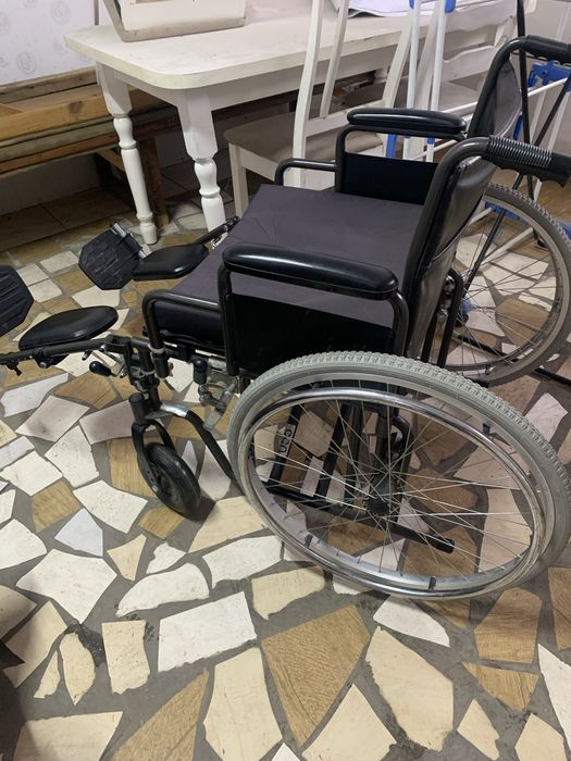 Инвалидная коляска