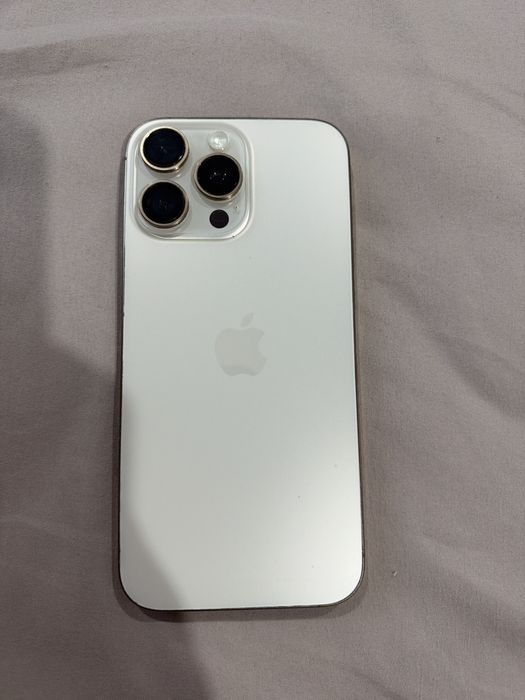 Продам Iphone 16 pro max 256