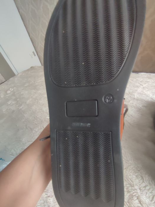 Кожаные ботинки 42