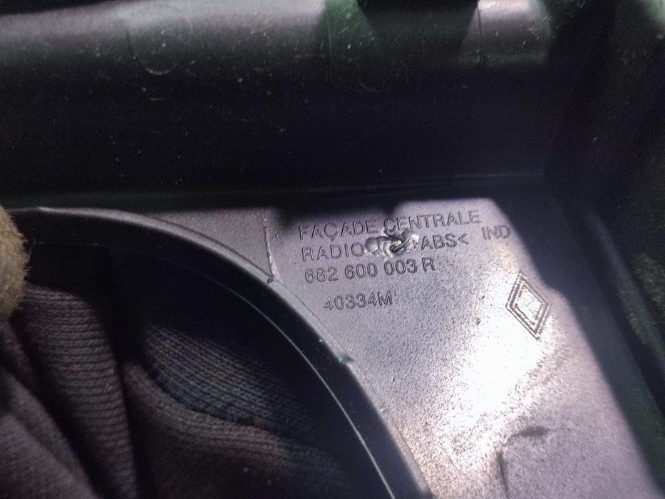Rama consola centrala 682600003R Renault Megane 3 [2th facelift] [201
