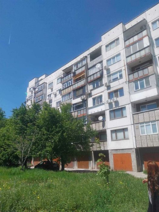 Продава се Тристаен апартамент в Плевен, Дружба 4 - 86 кв.м за 1012 €/кв.м - Снимка #6