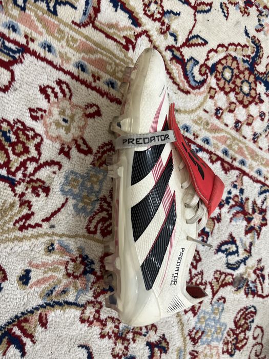 Продам бутсы адидас