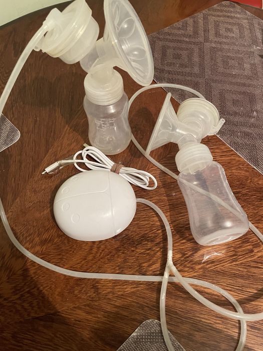 Молокоотсос, нублер и бутылочки