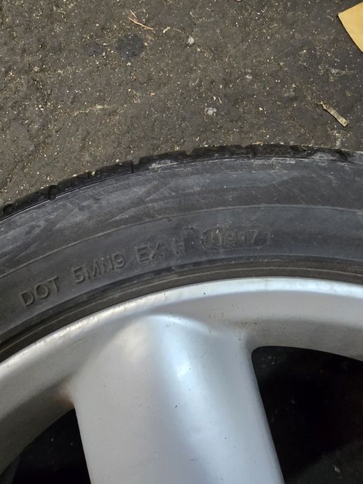 Джанти с гуми  235/45/18 94V