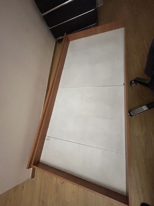 Продам кровать б/у