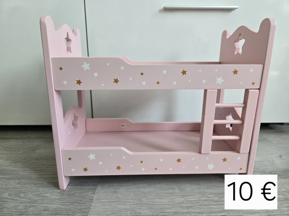Разнообразни детски играчки