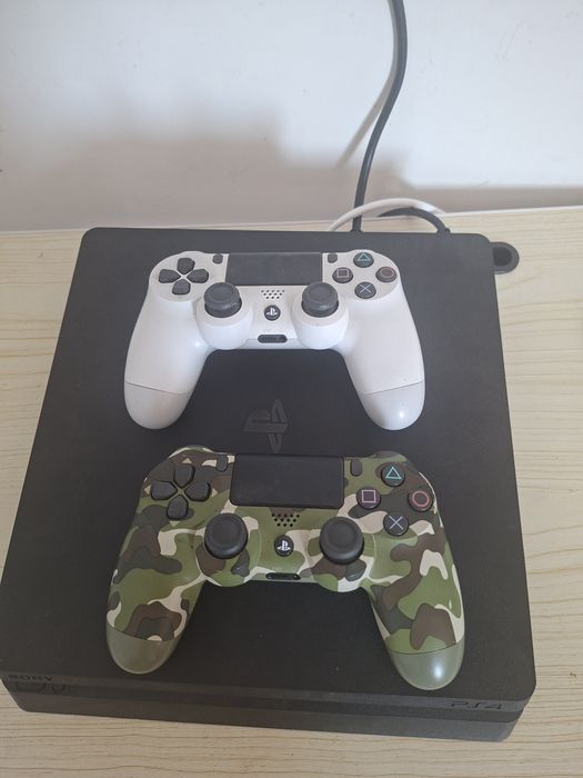 Ps4 slim 1TB с диском PES 2018