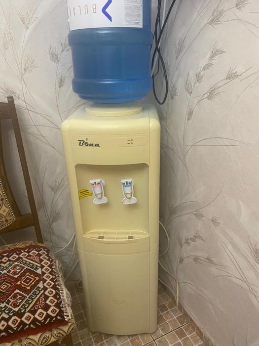 Продам кулер для воды