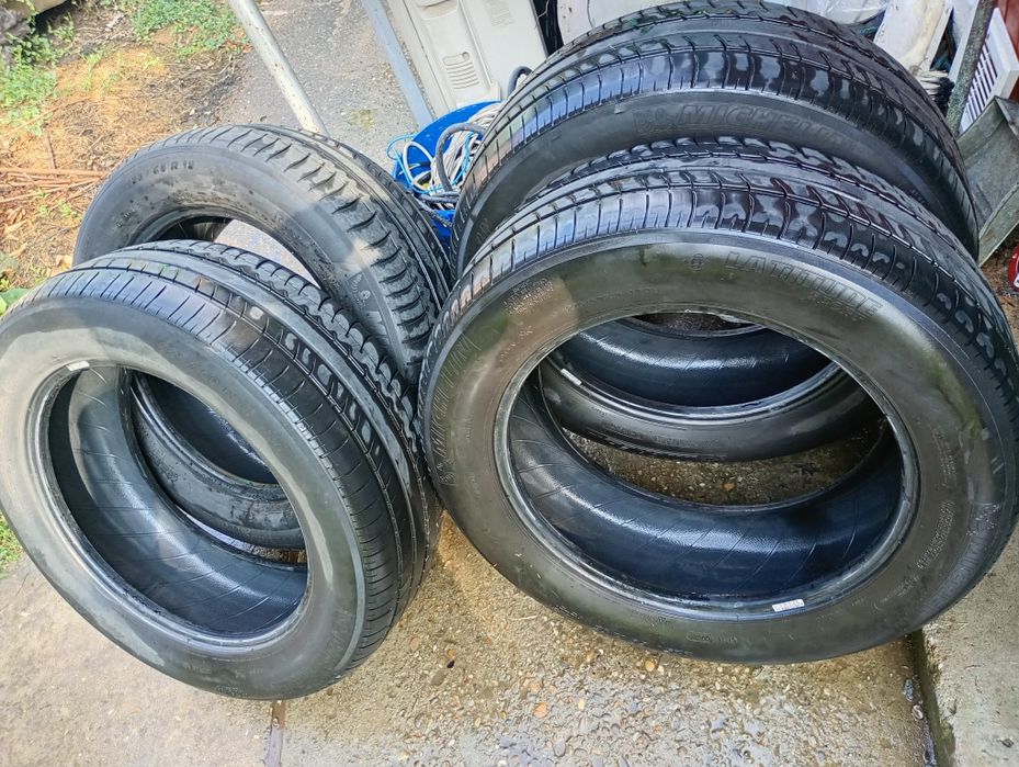 Anvelope de vară Michelin Latitude Sport 225/60/18 . Preț 170 bucata