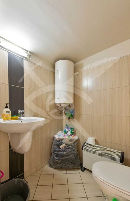 Продава се Магазин в София, Център - 44 кв.м за 1913 €/кв.м - Снимка #6