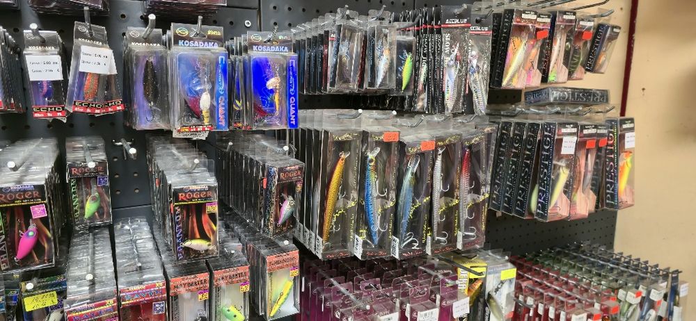 Рибарски такъми воблери, блесни, карбонови спининги и други