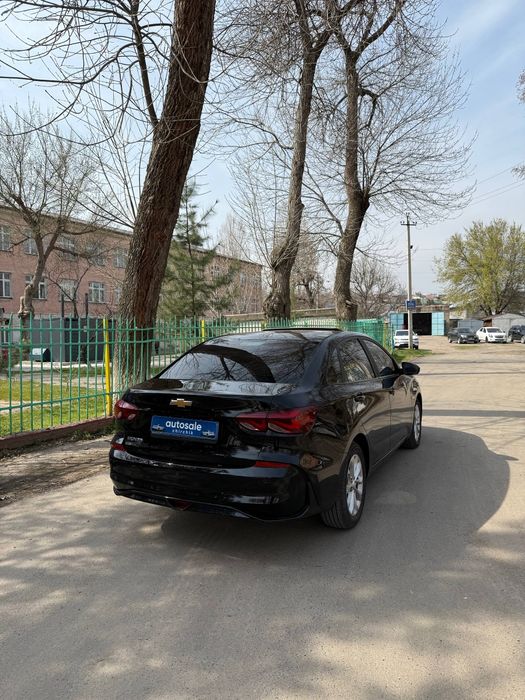 Monza 1.5 атмосферни сотилади