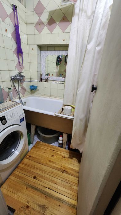 Продаётся 4х комнатная квартира, БИЙ, Ун. дипломатии