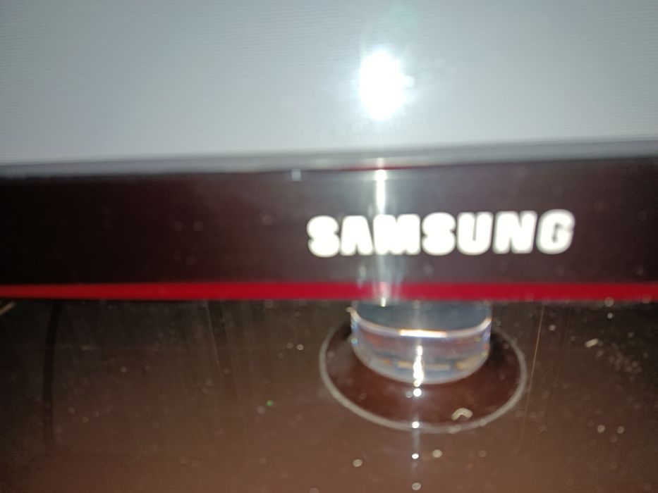 Продам телевизор Самсунг
