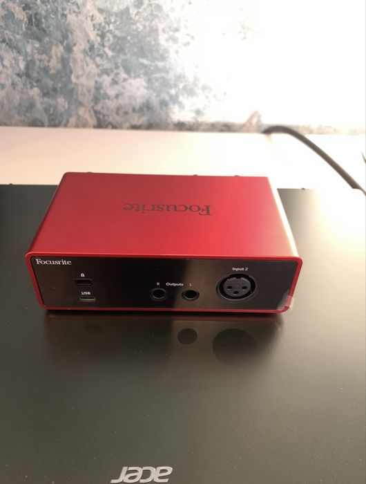 Focusrite Scarlett Solo 4th Gen USB аудио интерфейс