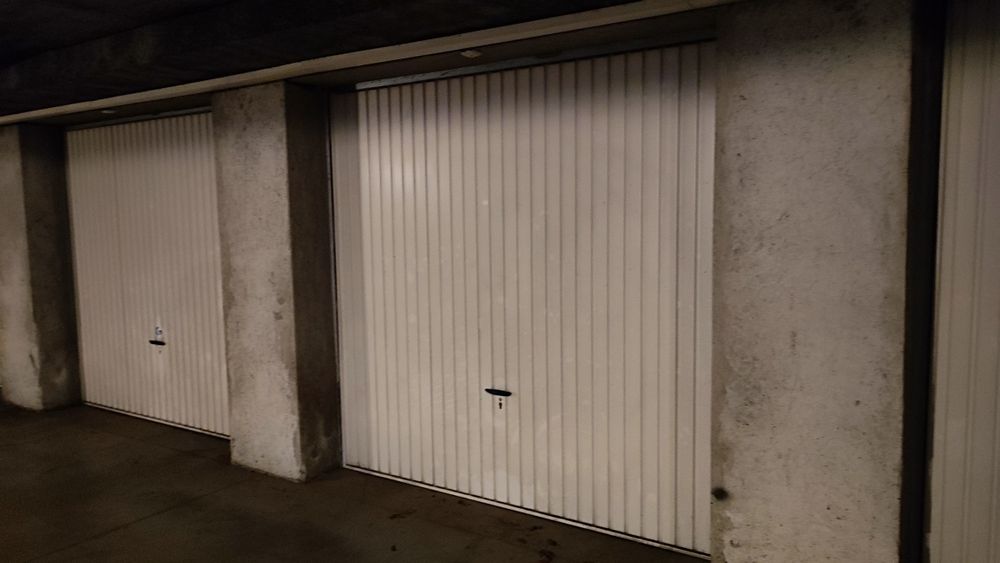 Дава се под наем Гараж / Паркомясто в София, Зона Б-18 - 17 кв.м за 132.6 € - Снимка #2