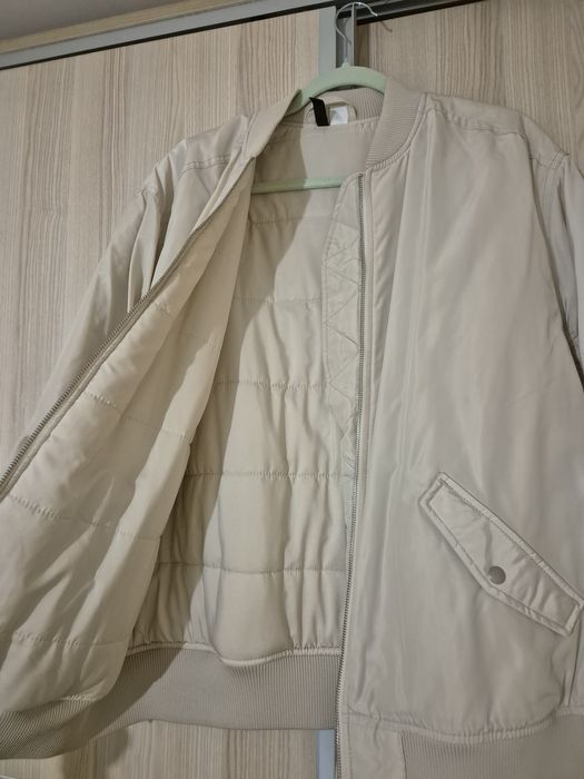 H&M ново бомбър яке