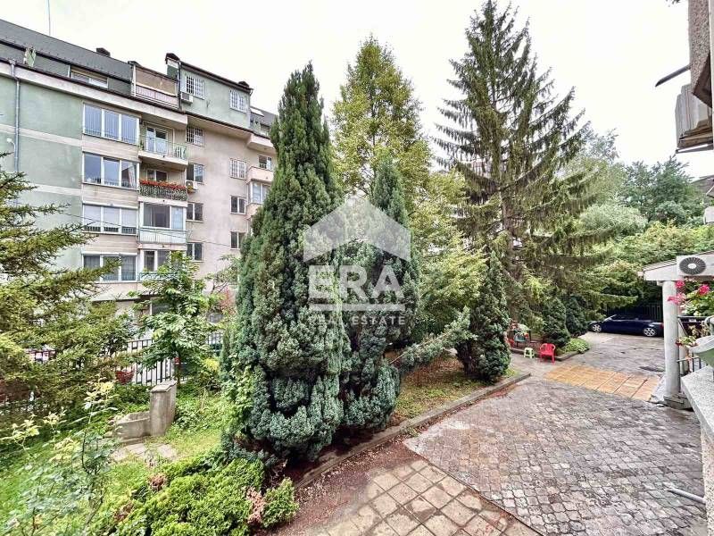 Продава се Тристаен апартамент в София, Лозенец - 85 кв.м за 3765 €/кв.м - Снимка #4