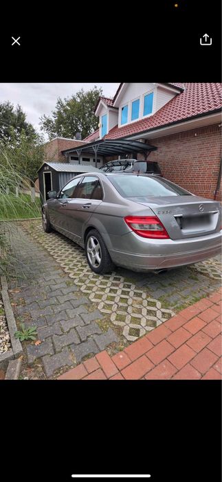 Vand Mercedes C-Class w204 in stare foarte buna tehnica