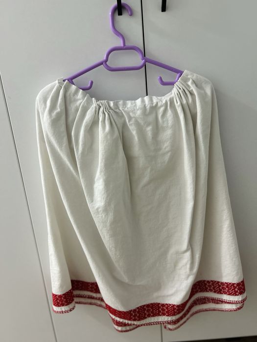 Costum popular autentic oltenesc vechi (~100 ani) – ie, fotă și catrințe țesute manual