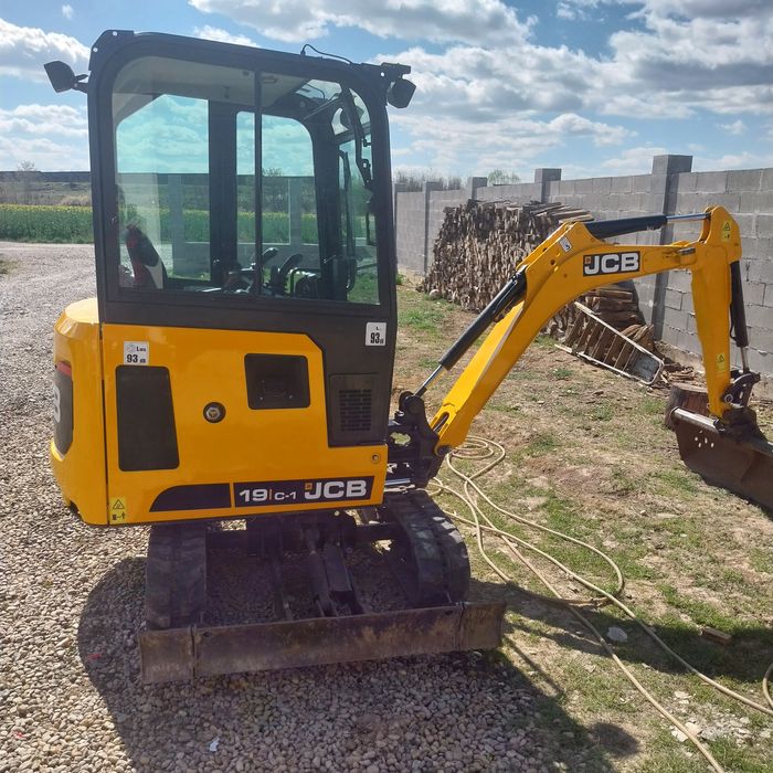 Miniexcavator jcb 2t
