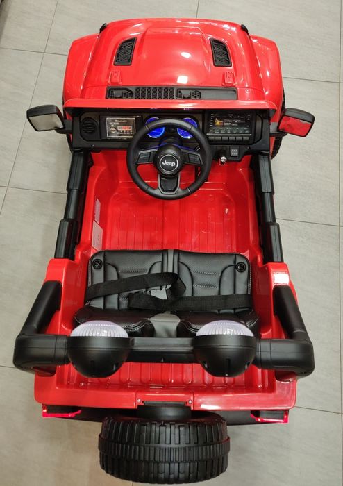 Masinuta Electrica JEEP 4X4, 1 loc, Scaune Tapitate, Roti Spuma Eva