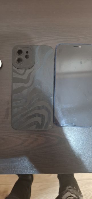 Iphone 12 цвят син