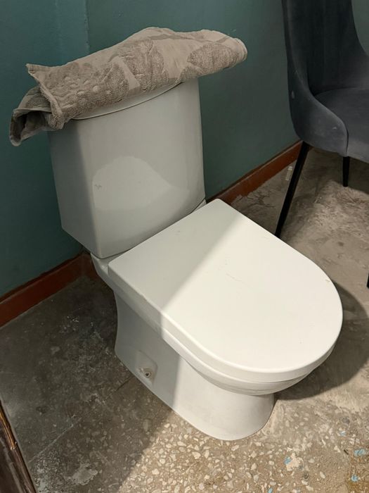 Продам унитаз б/у