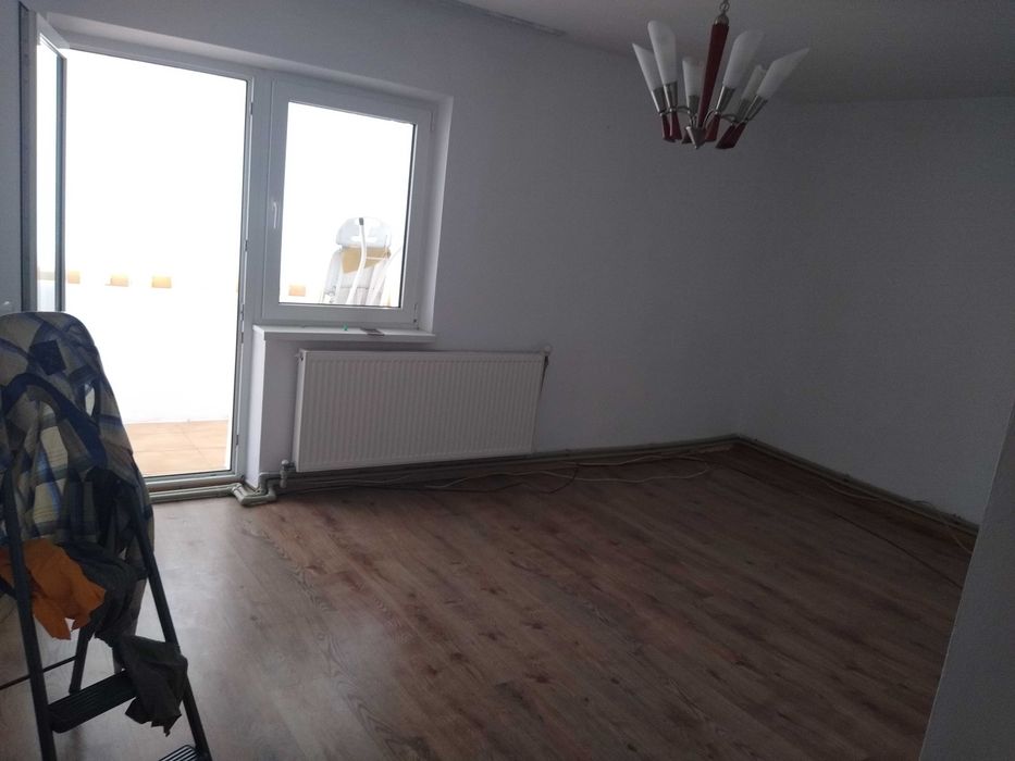 Ocazie Ap.2 cam. dec.mansardă locuibilă+casa 3 cam. bca lîngă bloc