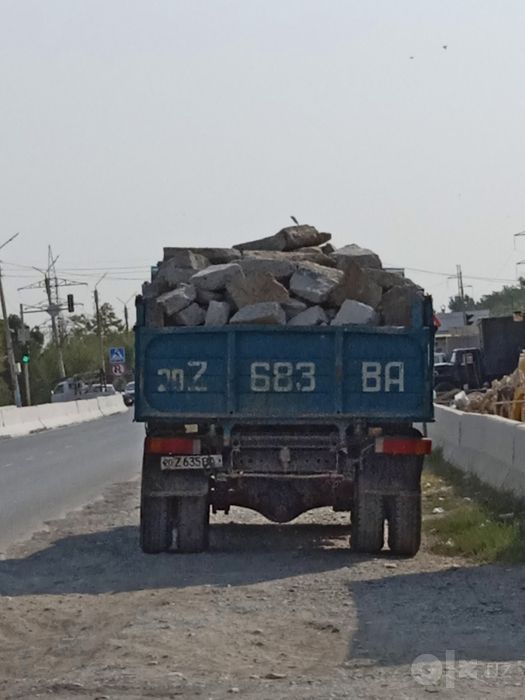 Qurilish uchun kamok toshlar arzon va sifatli yetkazib berish ichida