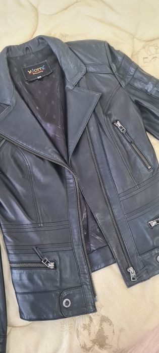 Продам кожаную куртку
