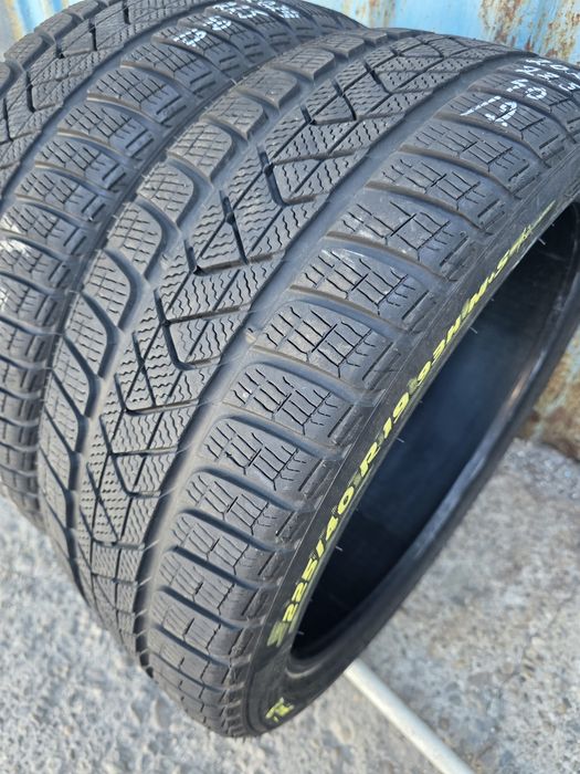 Anvelope Iarnă 225.40.19 Pirelli Runflet An 2024 Profil peste 7,5 mm grosime