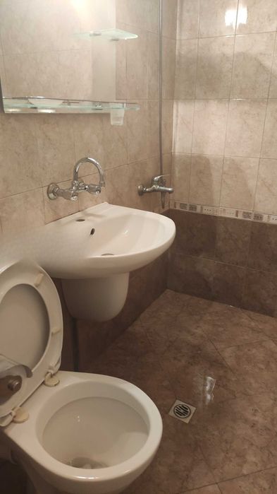 Дава се под наем Едностаен апартамент в София, Бъкстон - 37 кв.м за 325 € - Снимка #3