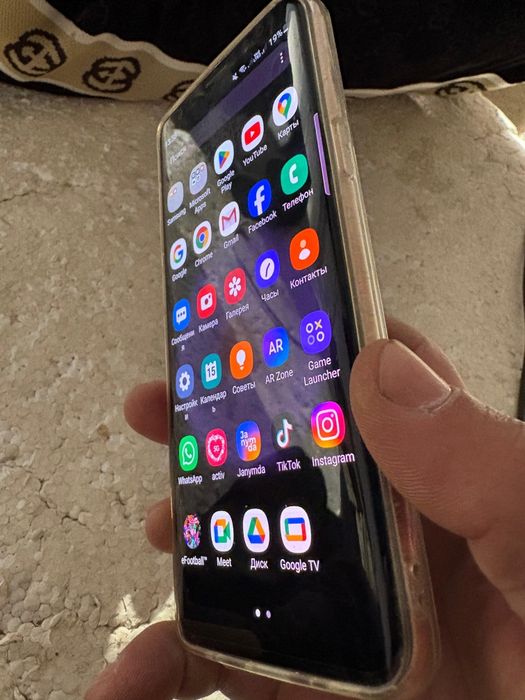 Самсунг С9 смартфон