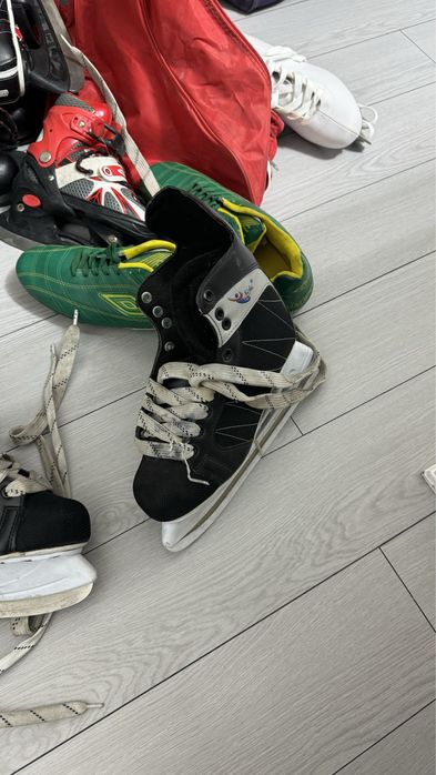 Продам коньки новые