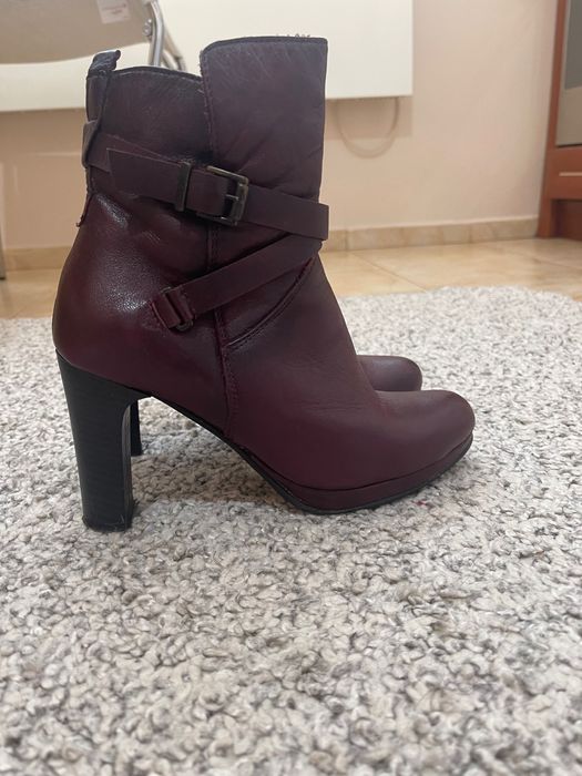 Продавам дамски боти естествена кожа