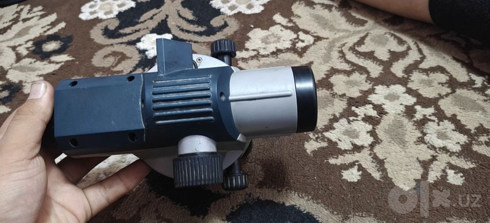профессиональный оптический нивелир Bosch GOL 26 D Professional.