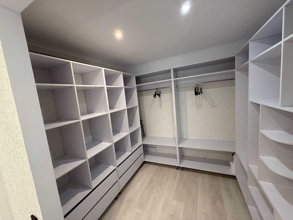 Дава се под наем Двустаен апартамент в София, Кръстова вада - 70 кв.м за 500 € - Снимка #2