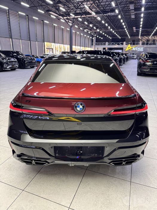 Продается BMW I7
