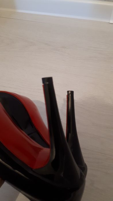 Продам новые туфли размер 36