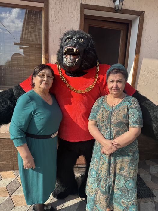 Поздравление от Кинг Конга/Гориллы