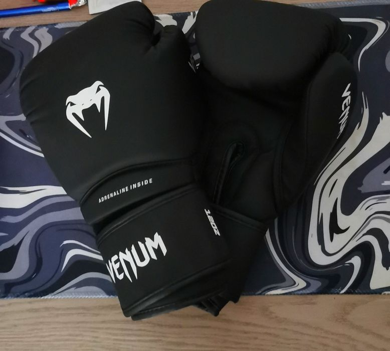 Manusi Box Venum
