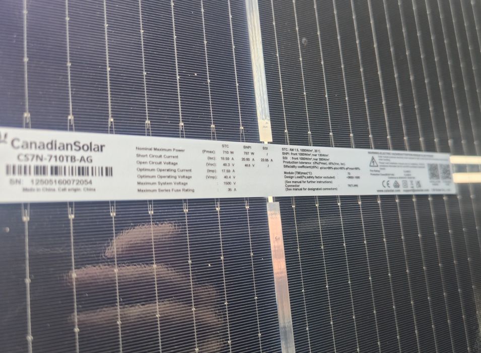 Canadian Solar 710w