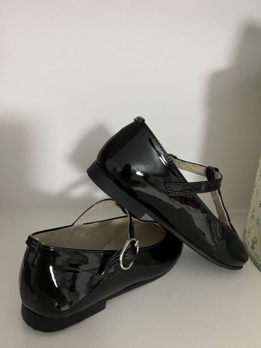 Vand pantofi piele interior/exterior, marimea 24, ca Noi!