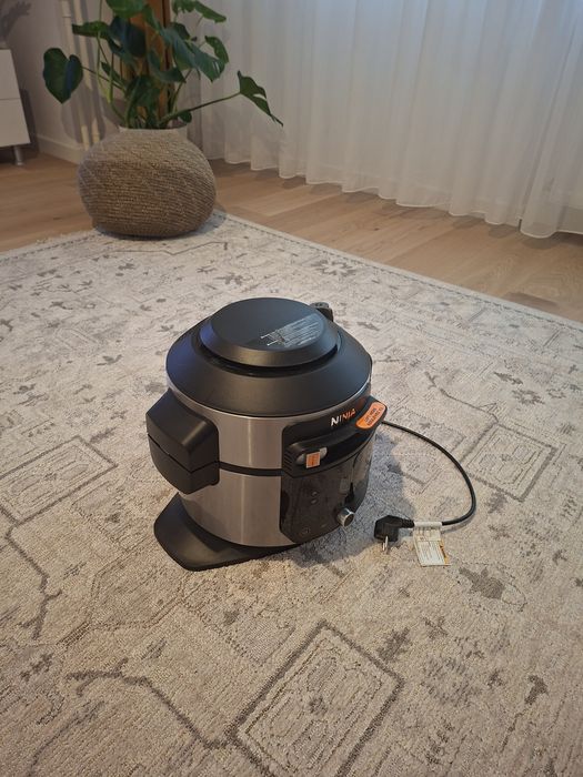 Multcooker Ninja
