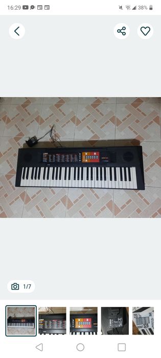 Orgă YamahaPSR FS1