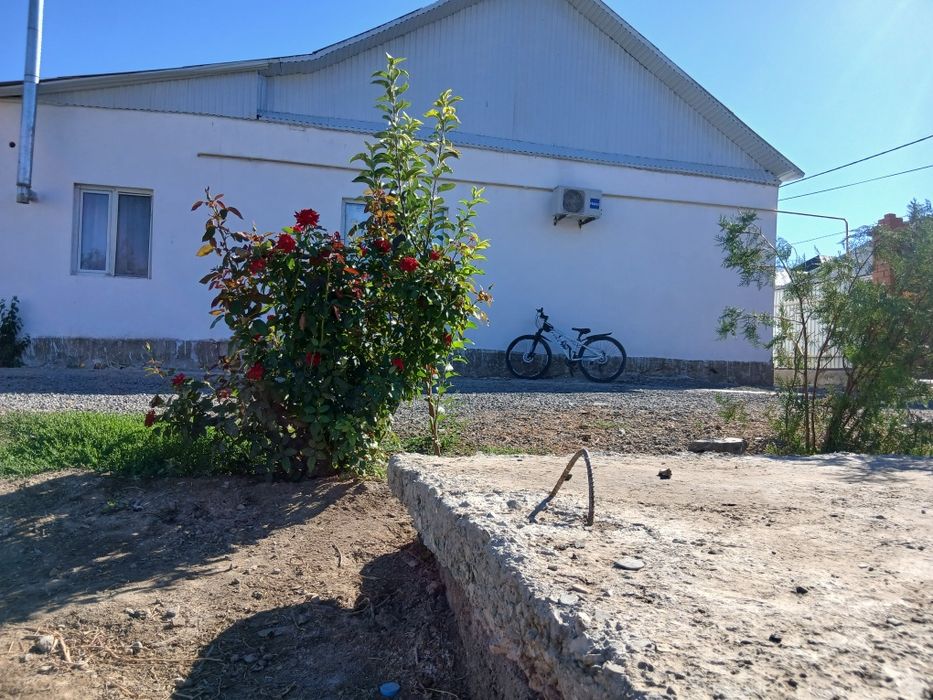 Орталықта, Асқаров көшесі 9-үй