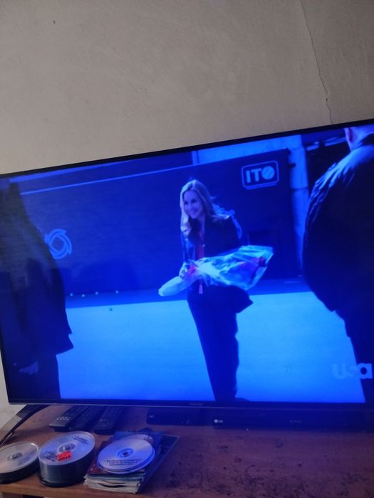 Vind tv 4k Smart TOSHIBA diagonala 123