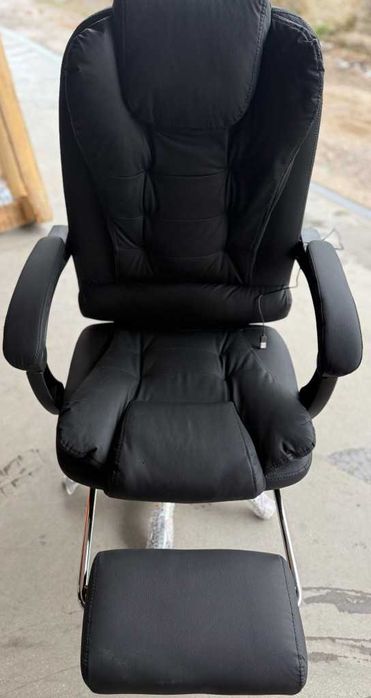 Ергономичен офис стол с масаж и подложка за крака